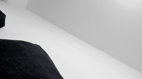 Bella online show from January 2026 01:27:01 PM