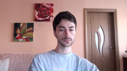 Snapshot of white_sport chatting on November 2025 12:16:02 PM Tom online show from November 2025 12:16:02 PM