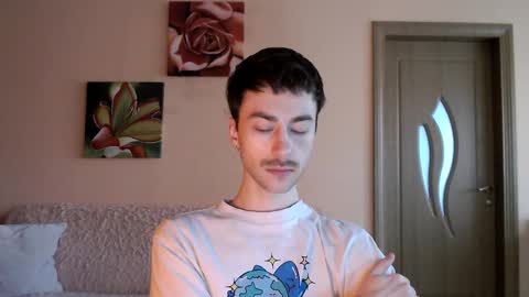 Snapshot of white_sport chatting on December 2025 12:00:02 PM Tom online show from December 2025 12:00:02 PM