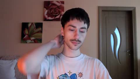 Snapshot of white_sport chatting on January 2026 10:07:02 AM Tom online show from January 2026 10:07:02 AM