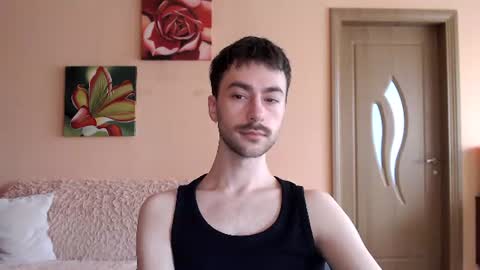 Snapshot of white_sport chatting on June 2026 10:25:01 AM Tom online show from June 2026 10:25:01 AM
