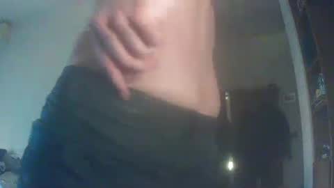 Snapshot of whiteduke81 chatting on May 2026 06:03:01 PM Whiteduke online show from May 2026 06:03:01 PM