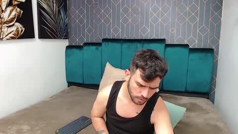 Dylan white online show from February 2025 09:04:02 PM