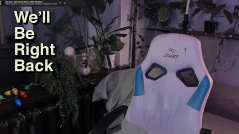 Snapshot of whiteegrimm chatting on December 2024 09:33:02 PM Gus online show from December 2024 09:33:02 PM