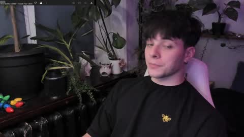 Snapshot of whiteegrimm chatting on January 2025 07:15:01 PM Gus online show from January 2025 07:15:01 PM