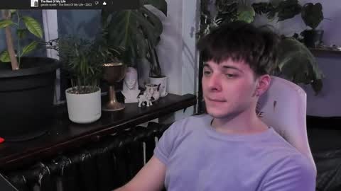 Snapshot of whiteegrimm chatting on March 2025 07:11:02 PM Gus online show from March 2025 07:11:02 PM