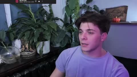 Snapshot of whiteegrimm chatting on October 2025 09:10:02 PM Gus online show from October 2025 09:10:02 PM