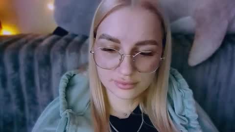 whitehex666 online show from February 2026 02:50:02 PM