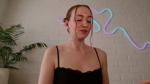 Snapshot of whiteprincessluna chatting on May 2026 01:08:02 PM You wont find me here on Saturdays and Sundays online show from May 2026 01:08:02 PM