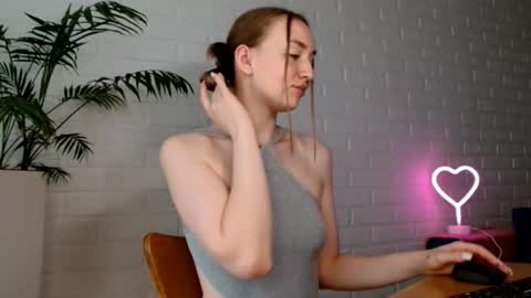 Snapshot of whiteprincessluna chatting on July 2026 01:17:01 PM You wont find me here on Saturdays and Sundays online show from July 2026 01:17:01 PM