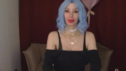 White Queen online show from February 2025 09:37:02 PM