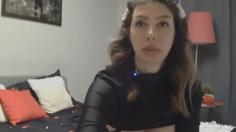 Snapshot of whitequeen888 chatting on May 2026 04:31:01 AM White Queen online show from May 2026 04:31:01 AM