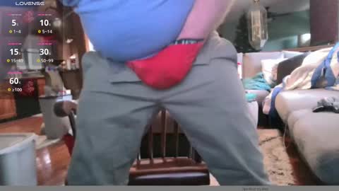 Snapshot of whitesub84 chatting on December 2024 03:22:01 PM Easttn4fun online show from December 2024 03:22:01 PM