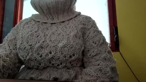 Snapshot of whitesweater chatting on November 2025 07:53:01 AM whitesweater online show from November 2025 07:53:01 AM