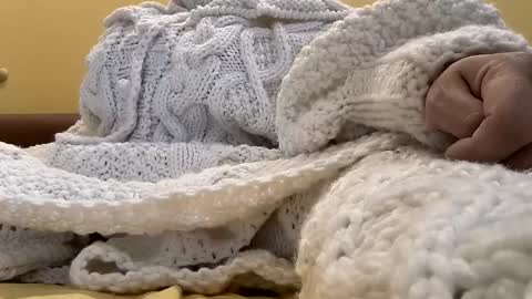 Snapshot of whitesweater chatting on February 2026 06:32:02 AM whitesweater online show from February 2026 06:32:02 AM