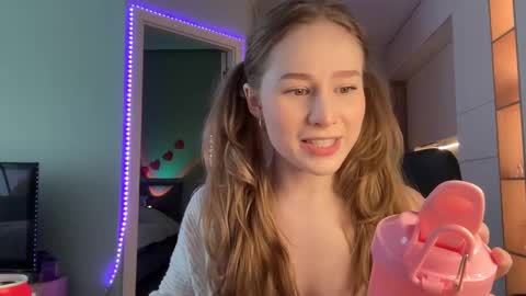 Alisa online show from December 2024 06:36:01 AM