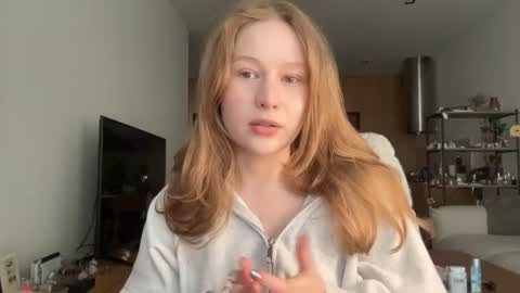 Snapshot of whoisalisa chatting on June 2026 07:53:02 AM Alisa online show from June 2026 07:53:02 AM