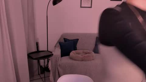 whoislulu online show from November 2025 10:15:01 PM