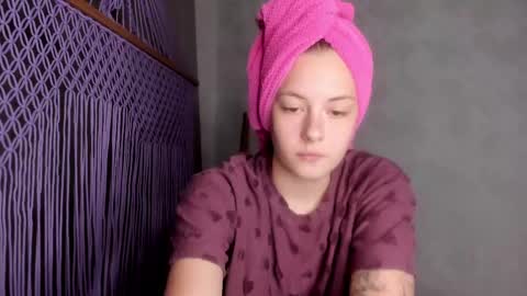 Veronica online show from May 2026 07:48:02 PM