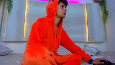 Snapshot of wickedboy_twink chatting on November 2025 12:51:01 PM JAISON online show from November 2025 12:51:01 PM