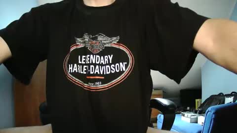 Snapshot of wickes71 chatting on October 2025 06:22:02 AM Tommy online show from October 2025 06:22:02 AM