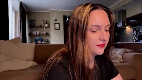 VI online show from September 2025 02:00:01 PM