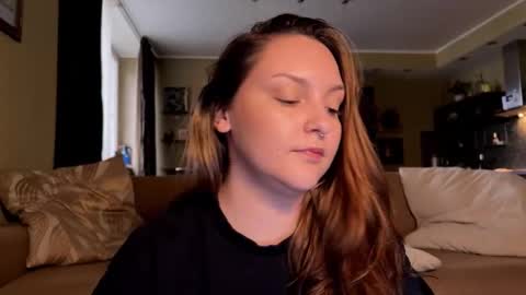 VI online show from October 2025 01:41:02 PM