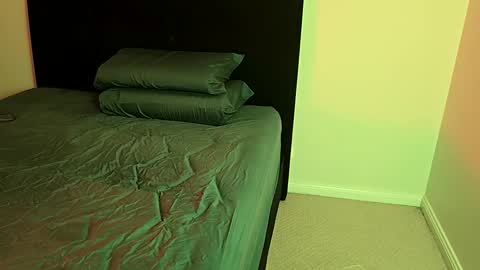 Wifeyandhubbyfuck online show from March 2026 12:43:02 PM