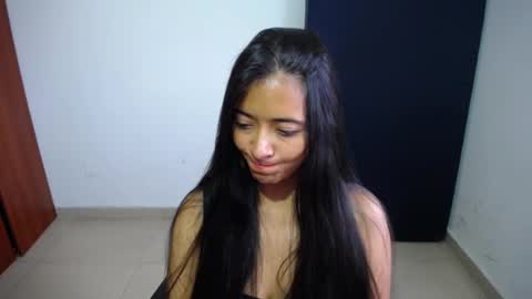 Ilauren online show from January 2025 12:26:01 PM