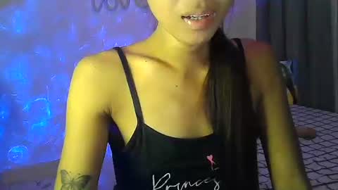Snapshot of wild_flowerx21 chatting on December 2024 12:17:01 PM Analyn online show from December 2024 12:17:01 PM