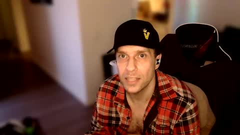 Snapshot of wild_otters chatting on January 2025 04:36:02 AM Wi1d Ott3r online show from January 2025 04:36:02 AM