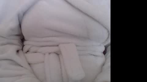 Ella online show from October 2025 02:36:01 PM