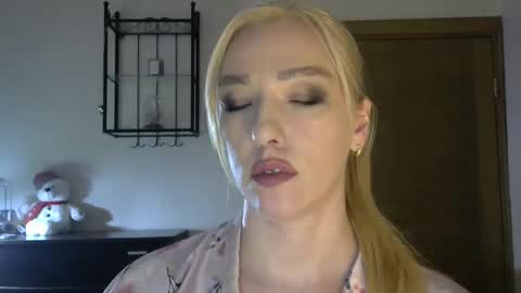 Alina online show from March 2025 02:30:02 PM