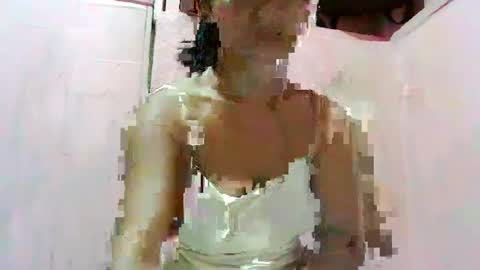 Snapshot of wildchilly_pearl19 chatting on February 2025 03:43:01 AM wildchilly_pearl19 online show from February 2025 03:43:01 AM