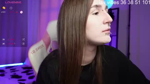 Snapshot of wilder_weinn chatting on June 2026 11:03:01 AM .. alice .. online show from June 2026 11:03:01 AM