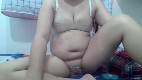 wildpinay26 online show from October 2025 01:39:01 AM