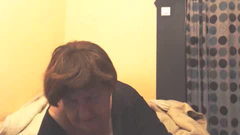 WildRedCat online show from April 2026 09:46:01 PM