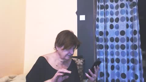 Snapshot of wildredcat chatting on April 2026 10:50:02 AM WildRedCat online show from April 2026 10:50:02 AM