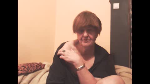 Snapshot of wildredcat chatting on May 2026 09:09:02 PM WildRedCat online show from May 2026 09:09:02 PM