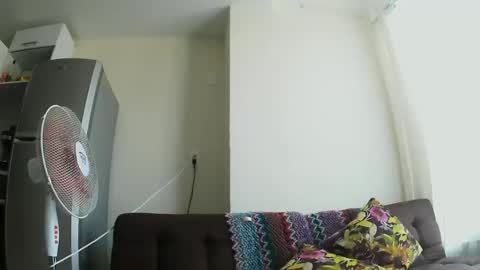 Snapshot of wildstrawberry30 chatting on March 2025 10:38:01 PM Wild Strawberry online show from March 2025 10:38:01 PM