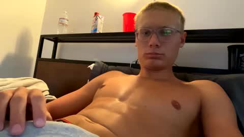 Snapshot of will598276 chatting on October 2025 08:18:02 PM Will online show from October 2025 08:18:02 PM