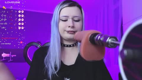 Snapshot of will_vand0m chatting on February 2025 09:36:01 PM Your virtual girlfriend online show from February 2025 09:36:01 PM