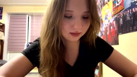 Olivia online show from February 2026 06:26:01 PM