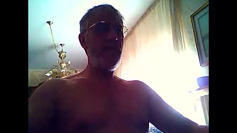 Snapshot of willfire71 chatting on October 2025 08:25:01 AM Willfire71 online show from October 2025 08:25:01 AM