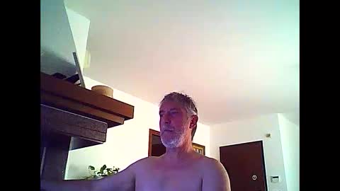 Snapshot of willfire71 chatting on May 2026 07:05:02 AM Willfire71 online show from May 2026 07:05:02 AM