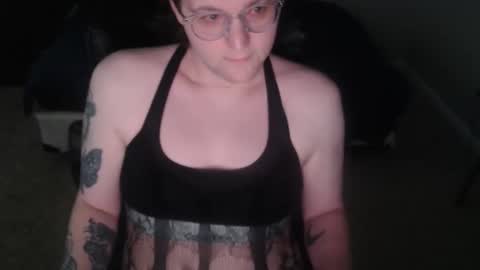 Snapshot of willh8967 chatting on May 2026 02:57:02 PM LunaSweet online show from May 2026 02:57:02 PM
