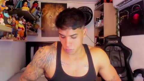 Snapshot of william_dracko9 chatting on June 2026 08:35:02 PM Dracko online show from June 2026 08:35:02 PM