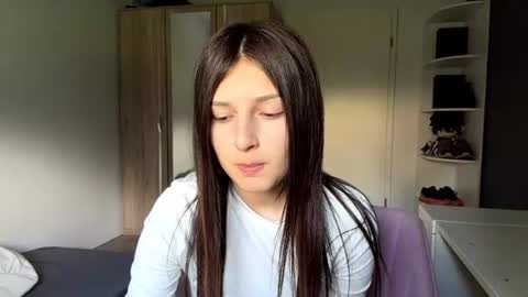 Snapshot of williemaemeachem chatting on June 2026 07:06:01 AM Mari online show from June 2026 07:06:01 AM