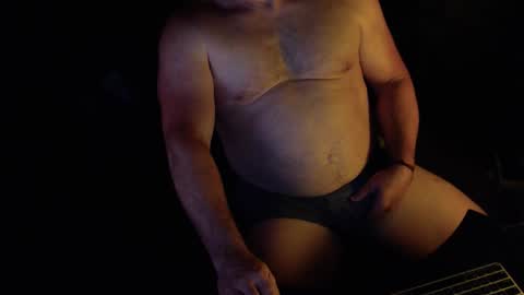 Snapshot of willwill2222 chatting on November 2025 01:38:01 AM John online show from November 2025 01:38:01 AM