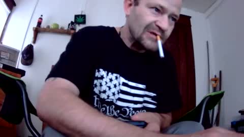 Snapshot of willydogg83 chatting on April 2026 12:10:01 PM willydogg83 online show from April 2026 12:10:01 PM